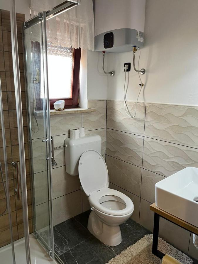 Studio Apartman San 3 Liznjan Ngoại thất bức ảnh